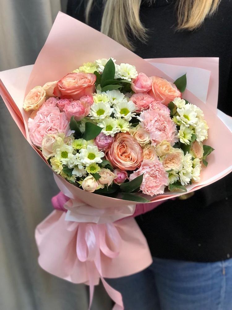 Букет цветов из: Гвоздики, Розы и Хризантемы в Красный Луч