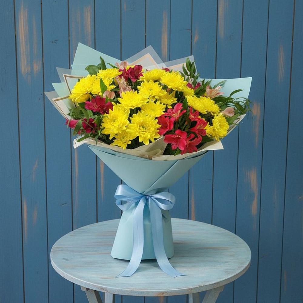 Букет цветов из: Альстромерии и Хризантемы в Красный Луч