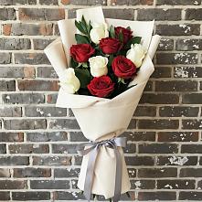 Букет цветов из:  Розы в Красный Луч