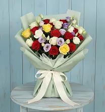 Букет цветов из:  Розы в Красный Луч