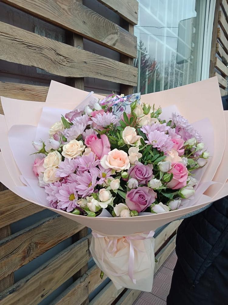 Букет цветов из: Розы и Хризантемы в Красный Луч