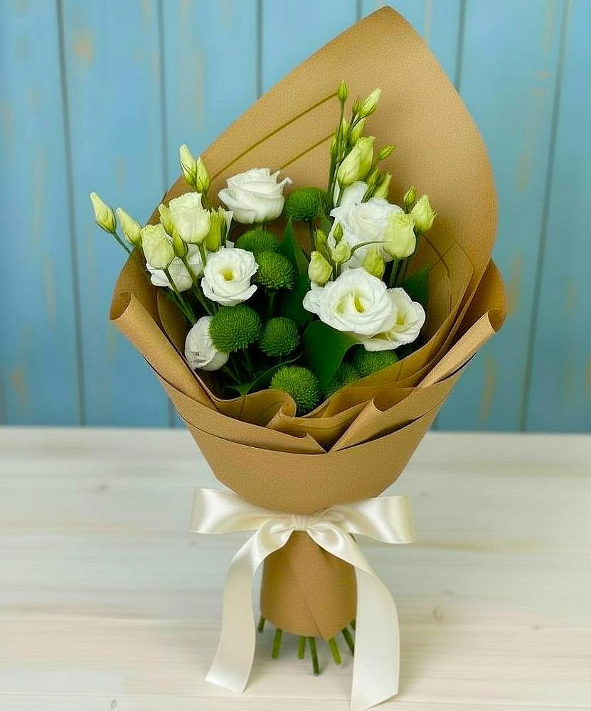 Букет цветов из: Хризантемы и Лизиантусы в Красный Луч