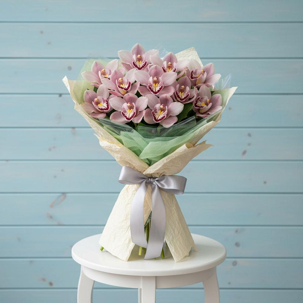 Букет цветов из: Орхидеи и Розы в Красный Луч