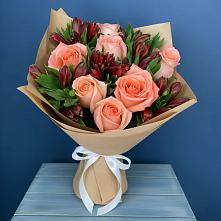 Букет цветов из:  Розы и Альстромерии #REPLACE_PRED# Красный Луч