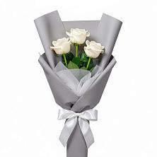 Букет 3 белые розы в Красный Луч