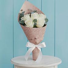 Букет цветов из:  Розы в Красный Луч