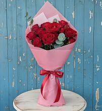 Букет цветов из:  Розы в Красный Луч