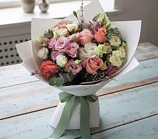 Букет цветов из:  Розы, Лизиантусы и Гвоздики в Красный Луч