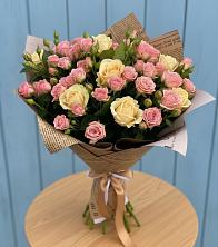 Букет цветов из:  Розы в Красный Луч