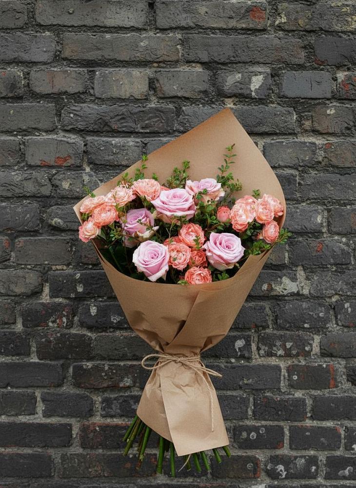 Букет цветов из: Розы в Красный Луч