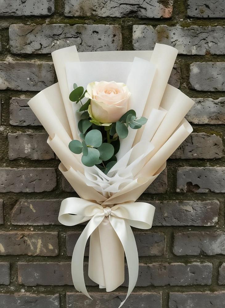 Букет цветов из: Розы в Красный Луч