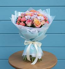 Букет цветов из:  Хризантемы и Розы в Красный Луч