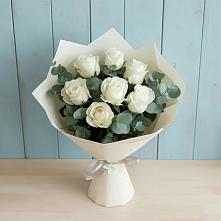 Букет Белые розы в Эвкалипте в Красный Луч