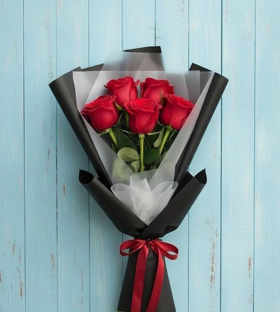 Букет цветов из: Розы в Красный Луч