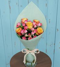 Букет цветов из:  Розы в Красный Луч