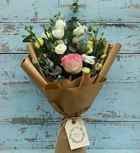 Букет цветов из:  Розы и Лизиантусы #REPLACE_PRED# Красный Луч