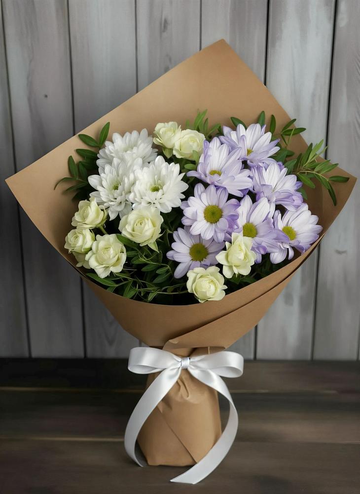 Букет цветов из: Хризантемы и Розы в Красный Луч